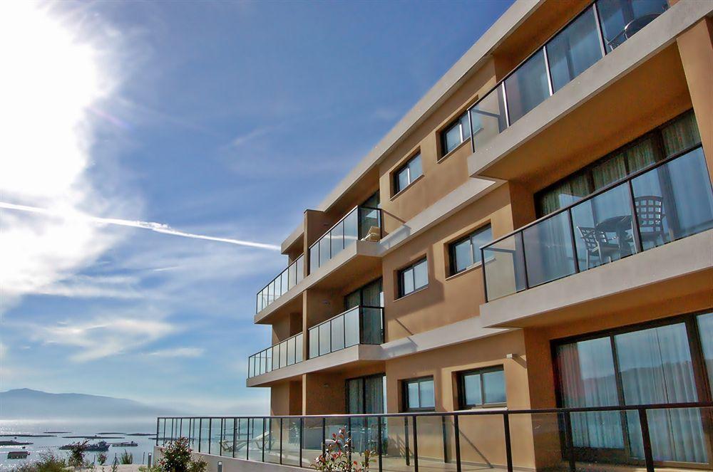 Apartamentos Turisticos Playa De Osmo Corme Εξωτερικό φωτογραφία