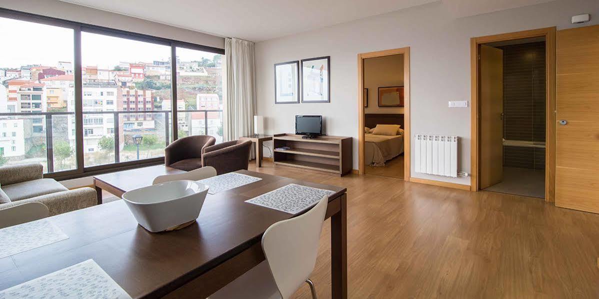 Apartamentos Turisticos Playa De Osmo Corme Εξωτερικό φωτογραφία