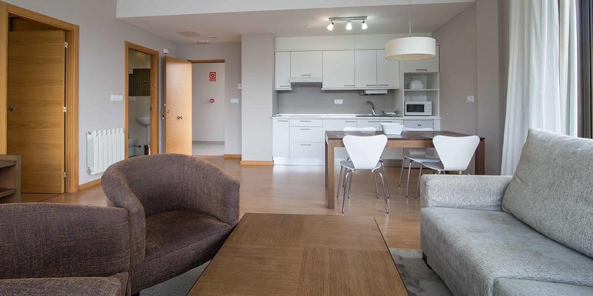 Apartamentos Turisticos Playa De Osmo Corme Εξωτερικό φωτογραφία